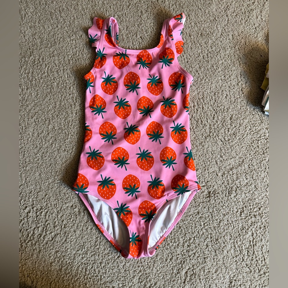 Hanna Andersson strawberry swimsuit size 8